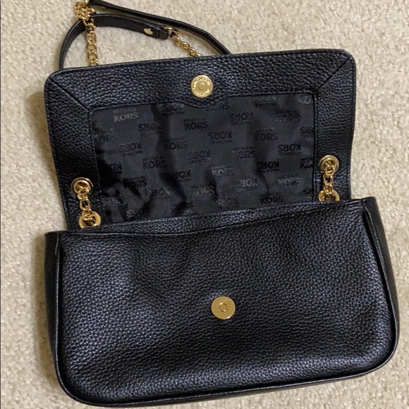 Michael Kors Fulton Leather Shoulder Flap Bag - Picture 3 of 5
